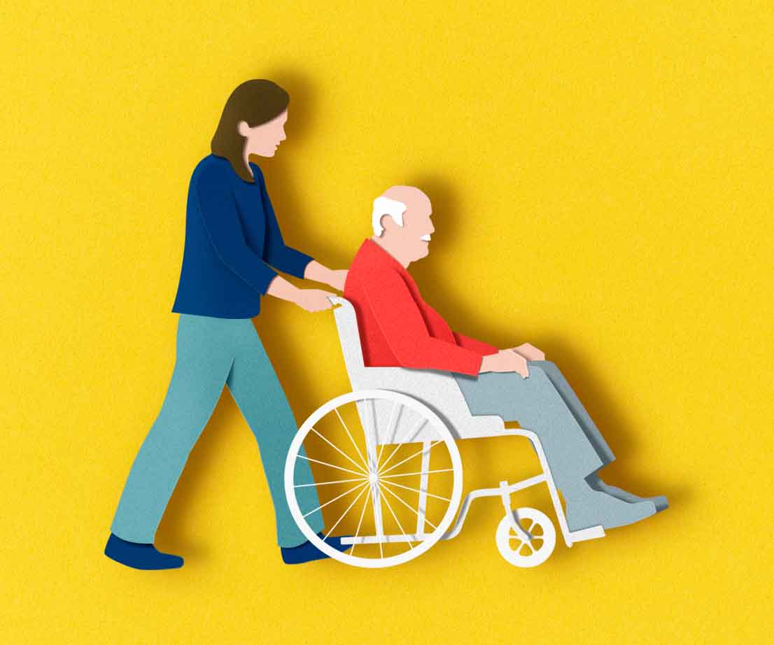pflegende Angehörige schiebt älteren Mann im Rollstuhl